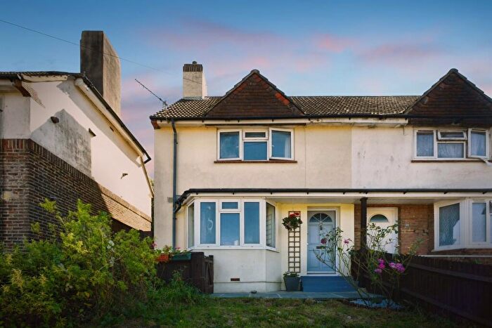 2 Bedroom End Of Terrace House For Sale In Goodwood Way, Brighton, BN2