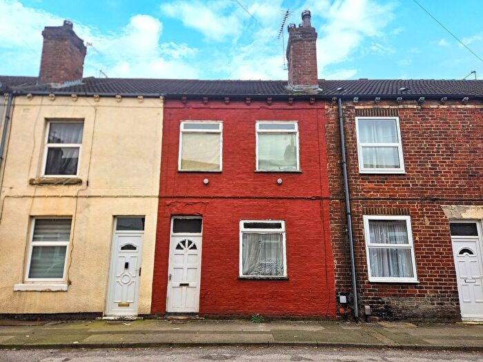 3 Bedroom Terraced House For Sale In Oxford Street, Normanton, West Yorkshire, WF6