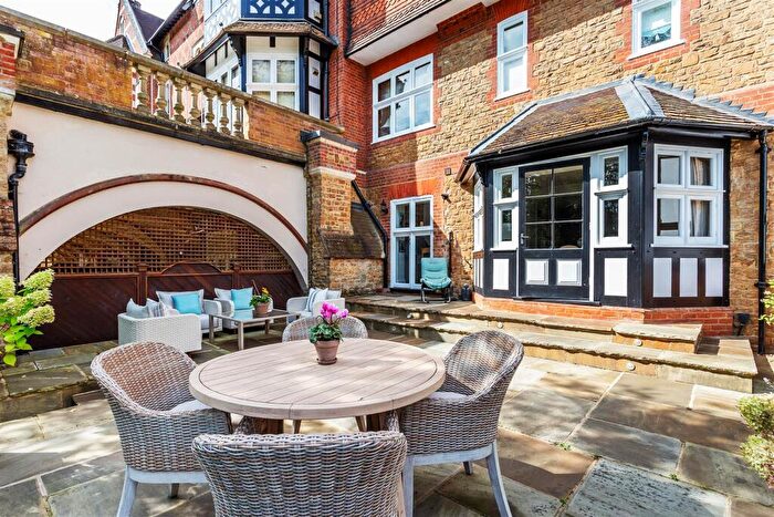 2 Bedroom Apartment For Sale In Snowdenham Hall, Snowdenham Lane, Bramley, Surrey, GU5