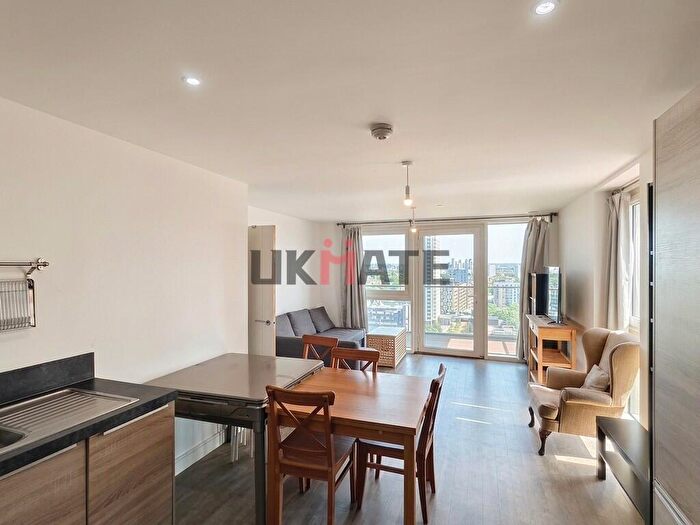 2 Bedroom Flat To Rent In Naomi Street, SE8