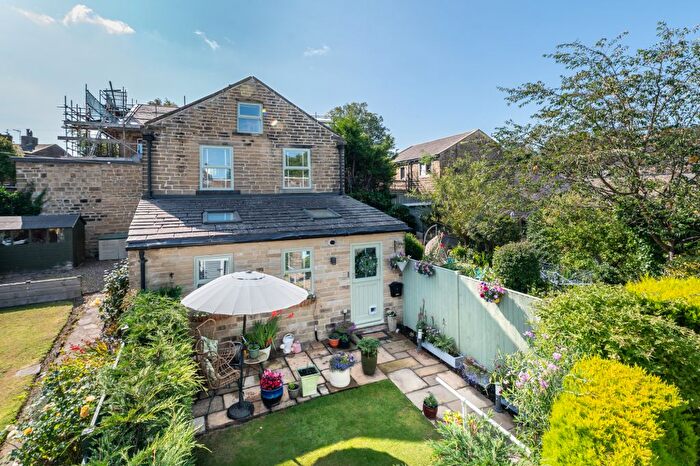 2 Bedroom Detached House For Sale In Club Row, Wilsden, BD15