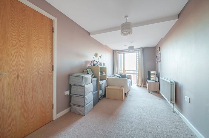 1 Bedroom Flat For Sale In Emma House, Market Link, Romford, RM1