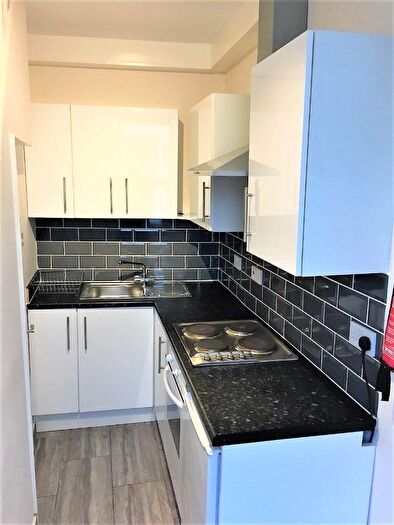 Studio To Rent In London, N15