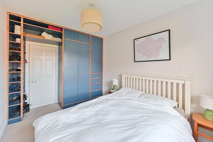 1 Bedroom Flat For Sale In Horton House, Richborne Terrace, Vauxhall, London, SW8