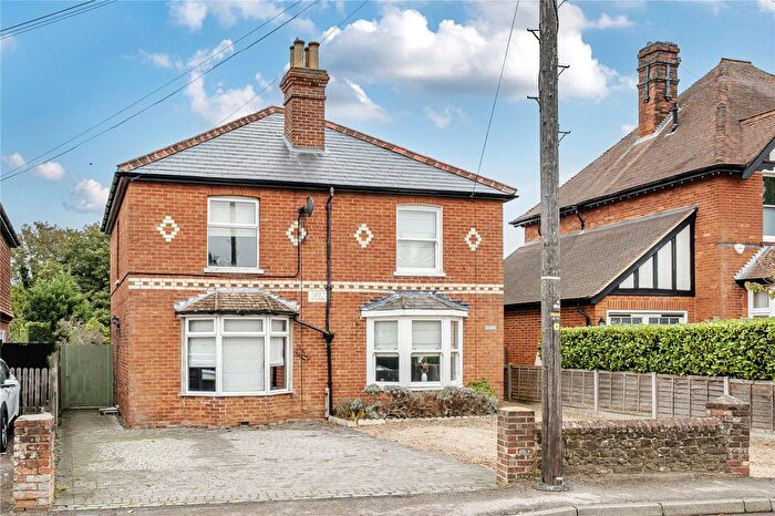 3 Bedroom Semi-detached House For Sale In May Cottage, Portsmouth Road, Milford, Godalming, GU8