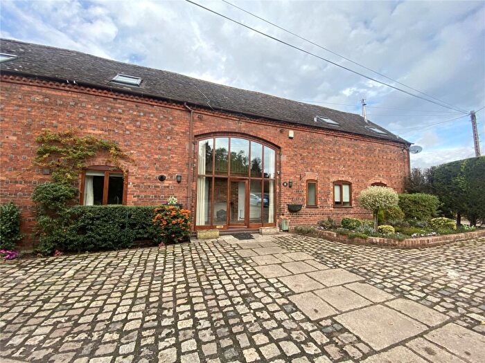 4 Bedroom Barn Conversion To Rent In Charlton, Hartlebury, Kidderminster, Worcestershire, DY11