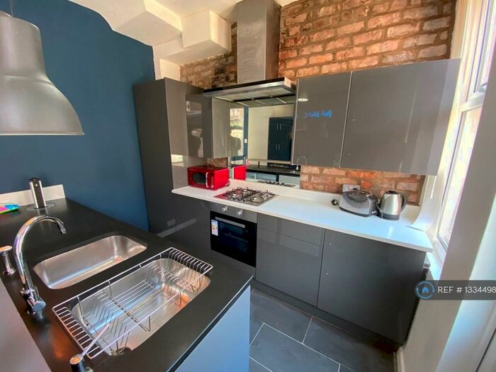 5 Bedroom Terraced House To Rent In Blantyre Road, Liverpool, L15