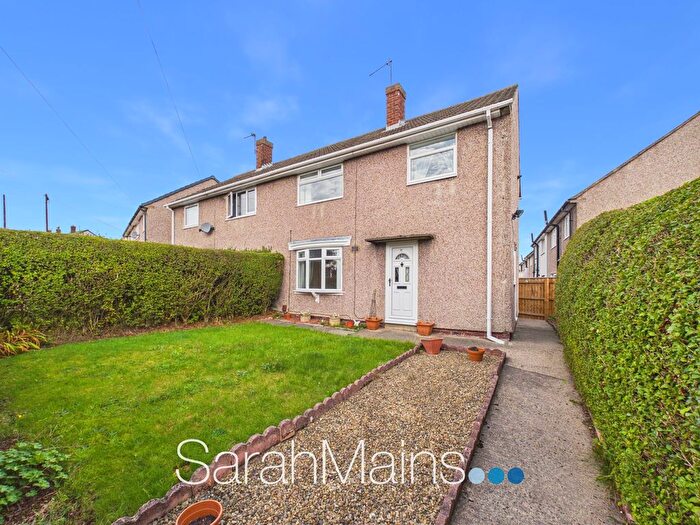 3 Bedroom Semi Detached House For Sale In Heugh Hill, Springwell Village, NE9
