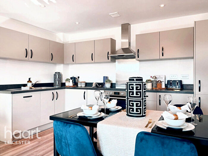 2 Bedroom Apartment For Sale In Potters Grange, Ashby-de-la-Zouch, LE65