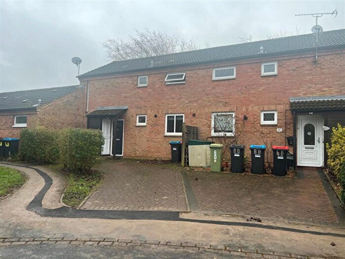 3 Bedroom End Of Terrace House To Rent In Angel Close, Pennyland, Milton Keynes, MK15