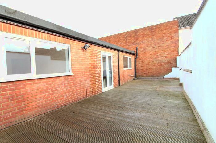 2 Bedroom Apartment To Rent In Oxford Road, Reading, RG30