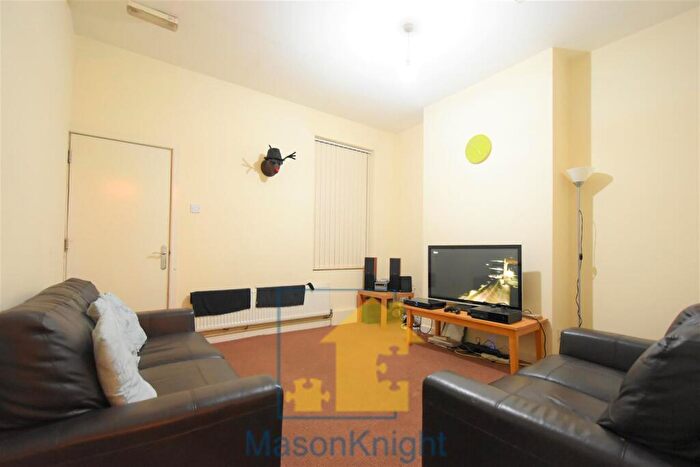 5 Bedroom Terraced House To Rent In Manilla Road, Selly Oak, B29