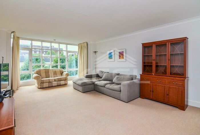 2 Bedroom Apartment To Rent In Abbey Road, St Johns Wood, London, NW8