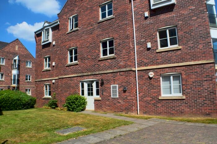 2 Bedroom Flat To Rent In Henrybird Way, Southbridge, Northampton, NN4