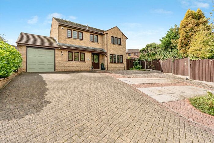 4 Bedroom Detached House For Sale In Hutton Drive, Burnley, Lancashire, BB12