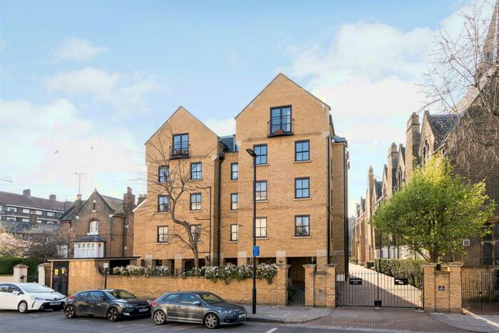 2 Bedroom Flat To Rent In Wordsworth Place, NW5