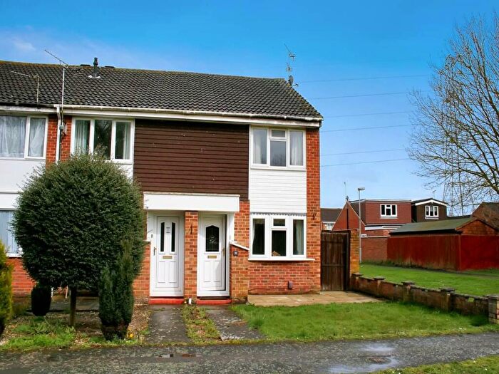 2 Bedroom House To Rent In Upper Abbotts Hill, Aylesbury, HP19