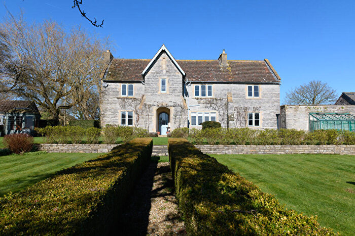 5 Bedroom Detached House To Rent In Somerton Road, Street, BA16