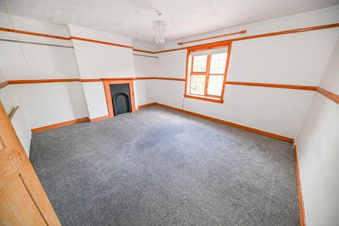 2 Bedroom Cottage For Sale In Whichers Gate Road, Rowlands Castle, PO9