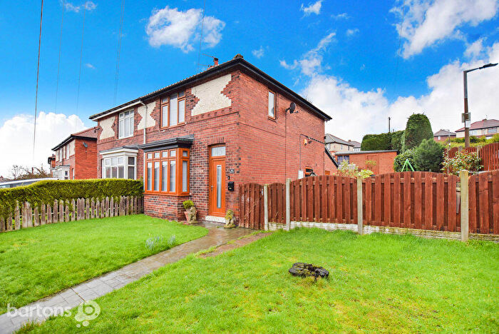 3 Bedroom Semi-Detached House For Sale In Brecks Crescent, Rotherham, S65