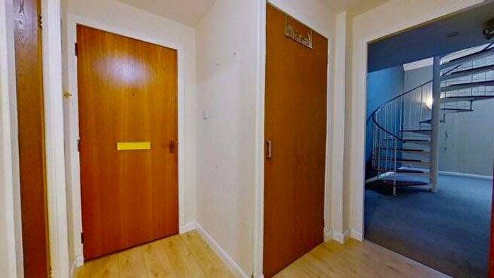 1 Bedroom Flat To Rent In Miller Street, Glasgow, G1