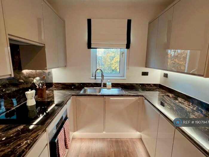 2 Bedroom Flat To Rent In Marlborough Road, London, N22