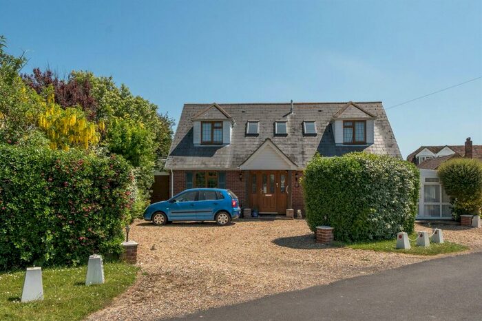 5 Bedroom Detached House For Sale In Barn Road, East Wittering, PO20