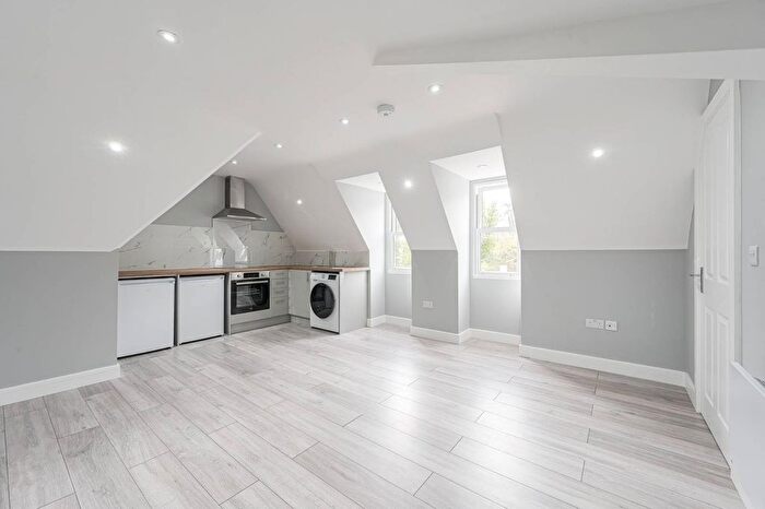 1 Bedroom Flat To Rent In Chislehurst Road, Chislehurst, BR7