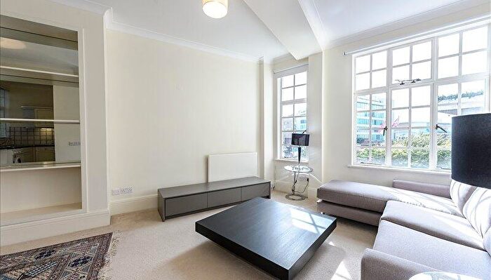 5 Bedroom Flat To Rent In Park Road, St Johns Wood, NW8