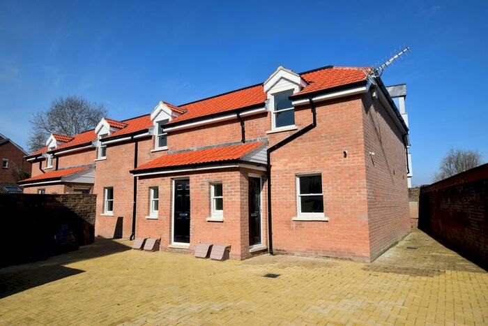 1 Bedroom Flat To Rent In - East Reach, Taunton, Somerset, TA1