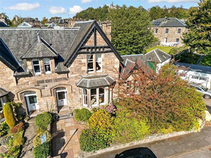 5 Bedroom Semi-Detached House For Sale In Windsor Place, King's Park, Stirling, Stirlingshire, FK8