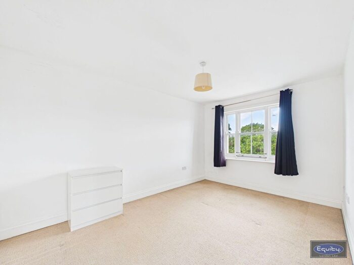 1 Bedroom Flat To Rent In Star Hill, Rochester, ME1