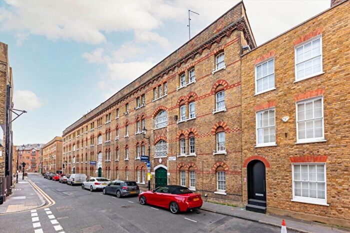 1 Bedroom Flat To Rent In Rawstorne Street, Clerkenwell, EC1V