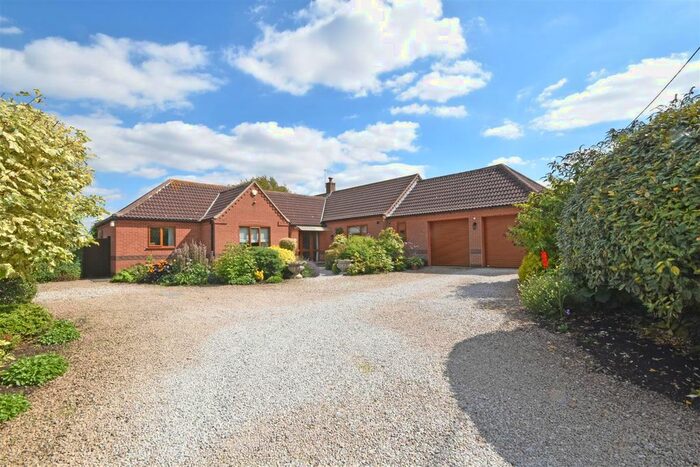 4 Bedroom Detached Bungalow For Sale In Mill Road, Elston, Newark, NG23