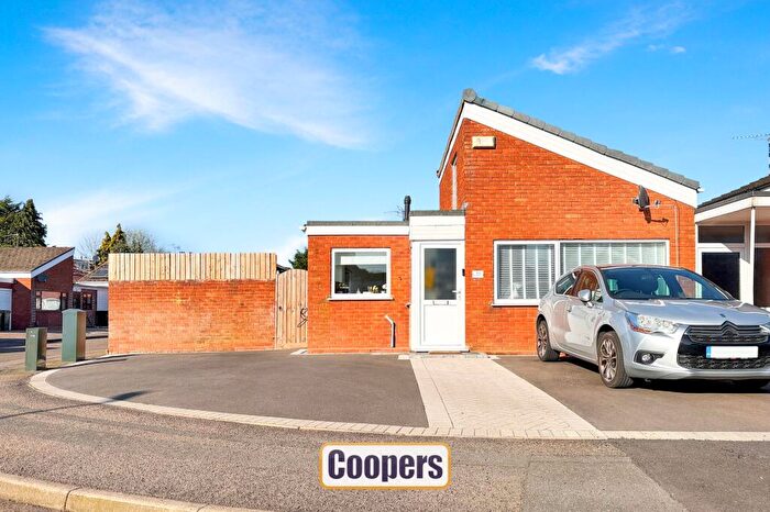 2 Bedroom Bungalow For Sale In Beaufort Drive, Binley, CV3