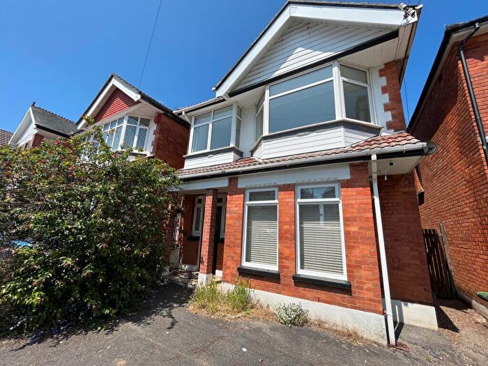 2 Bedroom Flat To Rent In Hillbrow Road, Southbourne, BH6