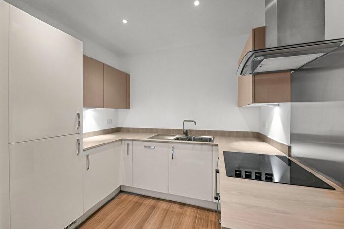 2 Bedroom Flat To Rent In Calvary Court, Woolwich, SE18