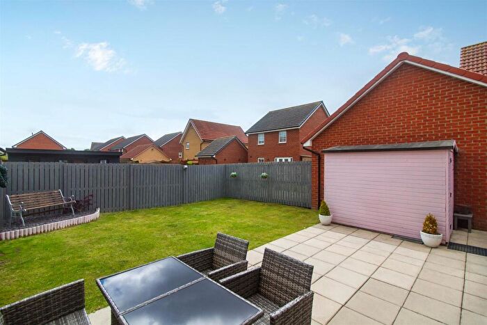 3 Bedroom Semi-Detached House To Rent In Ascot Drive, North Gosforth, Newcastle Upon Tyne, NE13