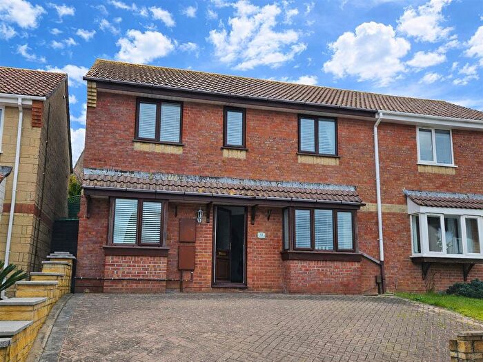 4 Bedroom Semi-Detached House For Sale In Compass Drive, Newnham Downs, Plympton, Plymouth, PL7