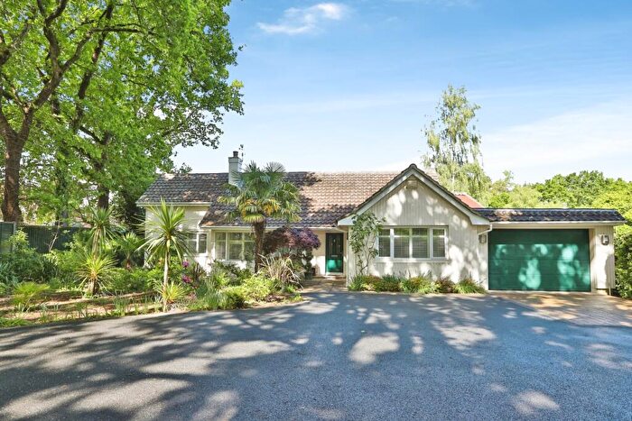 4 Bedroom Bungalow For Sale In Verwood Road, Three Legged Cross, Wimborne, Dorset, BH21