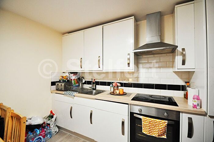 1 Bedroom Flat To Rent In Goodmayes Road, Ilford, IG3