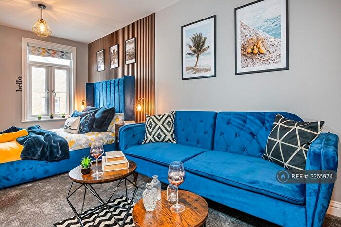 Studio To Rent In Swindon, Swindon, SN1