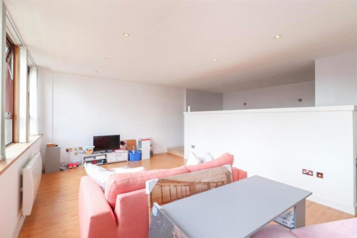 1 Bedroom Apartment For Sale In Lee Circle, Leicester, LE1