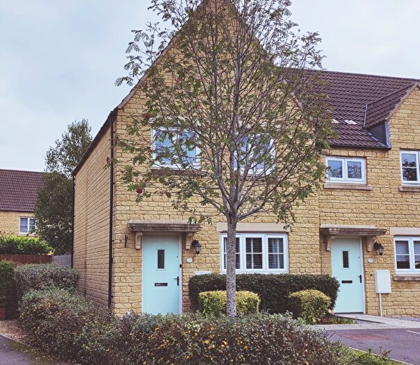 3 Bedroom End Of Terrace House For Sale In Whites Way, Chippenham, SN15