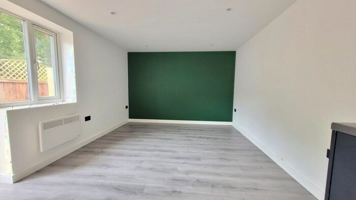 Studio To Rent In Southgate Road, Potters Bar, EN6