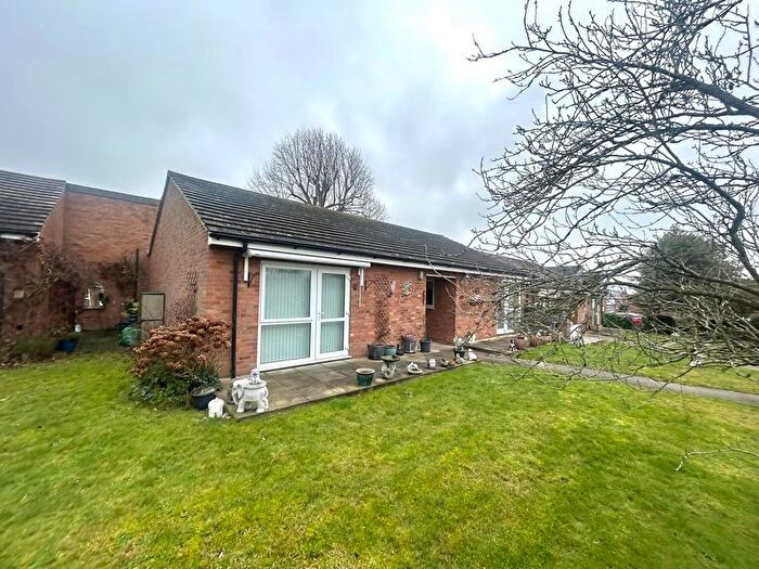 1 Bedroom Bungalow For Sale In Gorringe Avenue, Southdowns, South Darenth, DA4