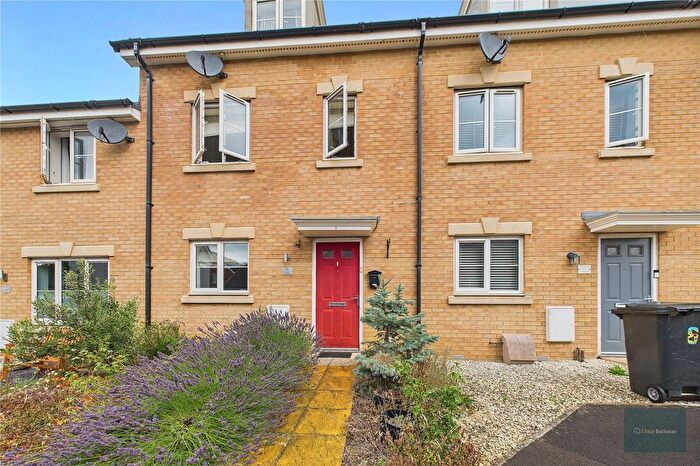 4 Bedroom Terraced House To Rent In Hutton Close, Trowbridge, BA14