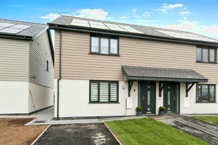 3 Bedroom Semi-Detached House For Sale In Parc Del Fryn, Brynteg, Sir Ynys Mon, LL78