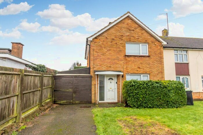 2 Bedroom End Of Terrace House To Rent In Rose Avenue, Rushden, NN10