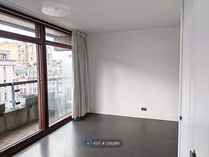 Studio To Rent In John Trundle Court, London, EC2Y